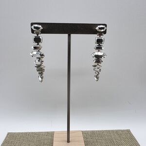 Chic Silver Geometric Drop Elizabeth Cole Earrings